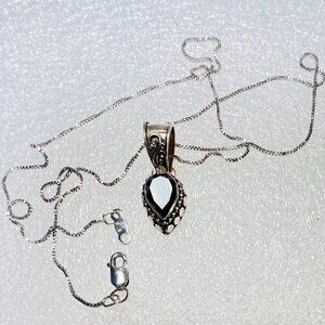 Vtg MNSN Native American Signed 925 Silver Black Onyx Pendant Box Chain Necklace